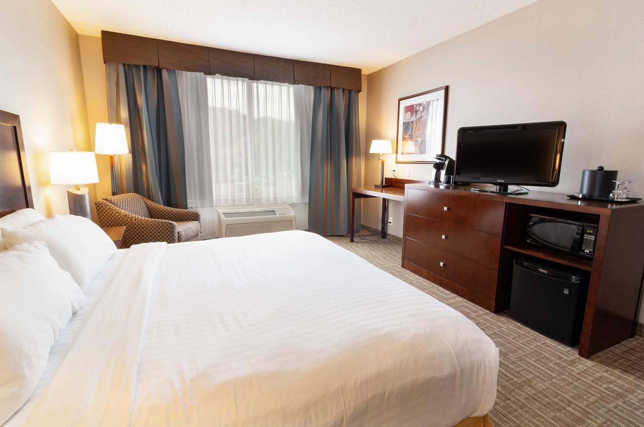 Hotel Kelowna & Conference Centre Eksteriør billede